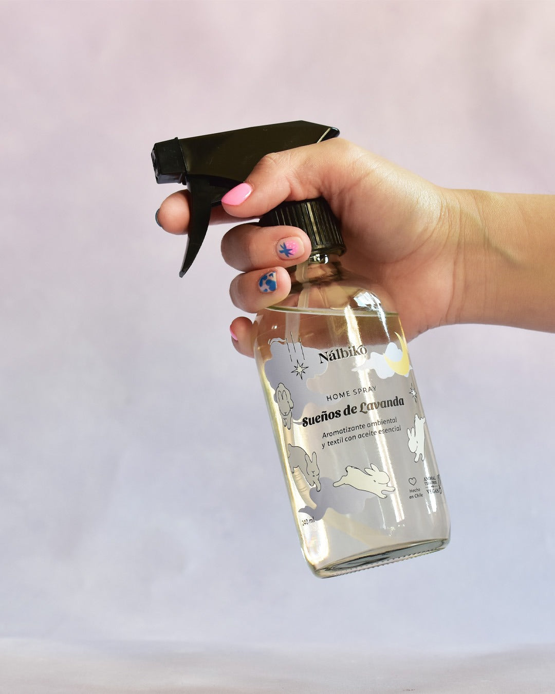 Aromatizante de lavanda dulce que ayuda a calmar el sueño. Envase de vidrio